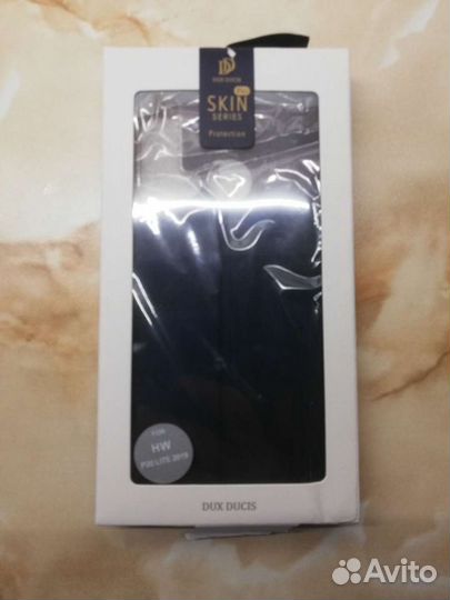 Чехол книжка новый huawei