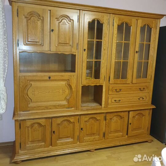 Буфеты и серванты