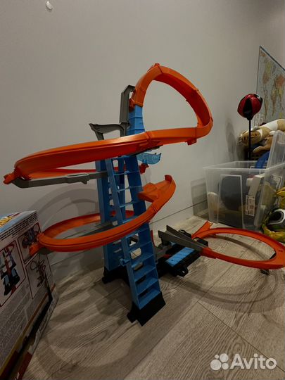Гоночный трек Hot wheels