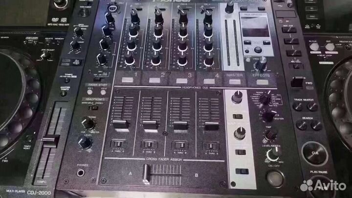 Комплект Pioneer CDJ-2000 + DJM-700 бу