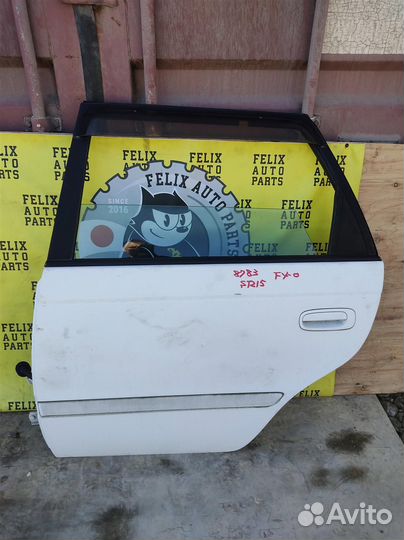 Дверь задняя левая Toyota Caldina st210 1997-2002