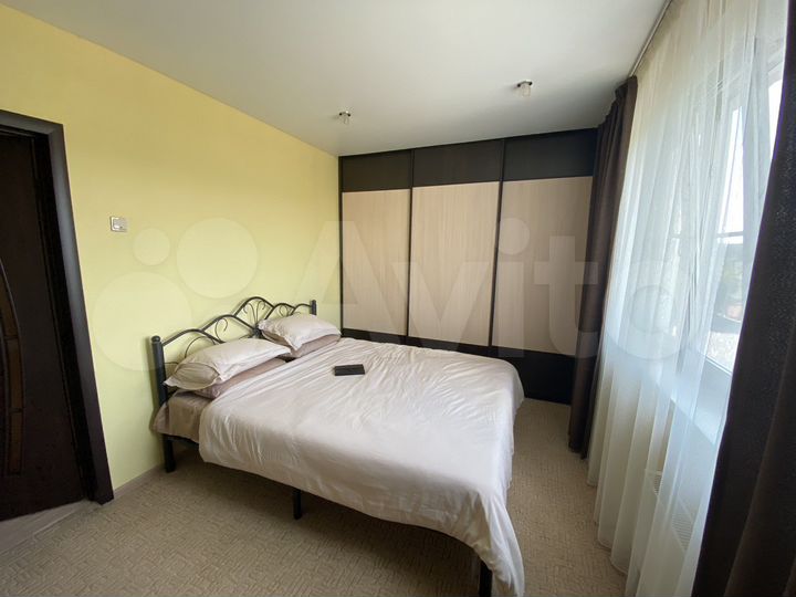 3-к. квартира, 67 м², 2/10 эт.