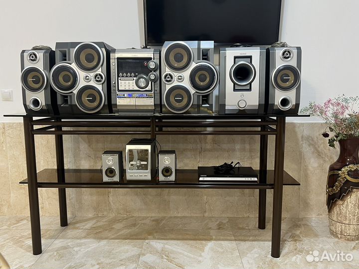 Стол стеклянный двухярусный