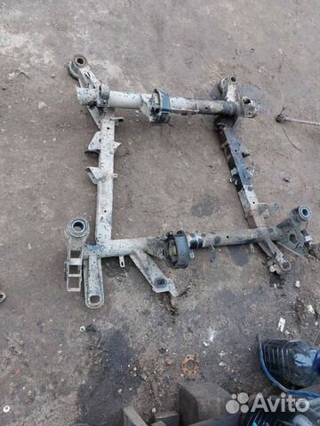 Передний подрамник Мерседес Vito W638 2.3 дизель