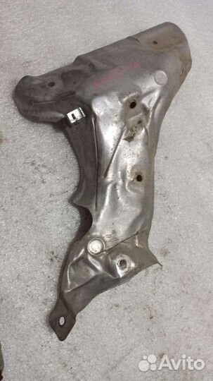 Тепловой экран коллектора Renault Arkana