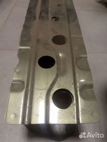 Усилитель заднего бампера Subaru Forester 2019