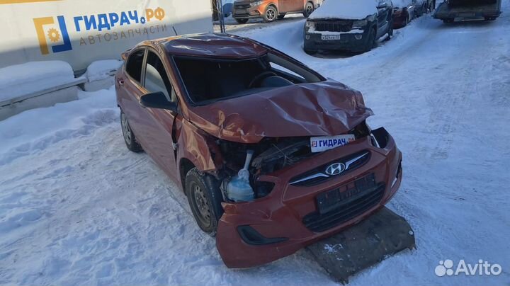 Бампер задний Hyundai Solaris 86611-4L000