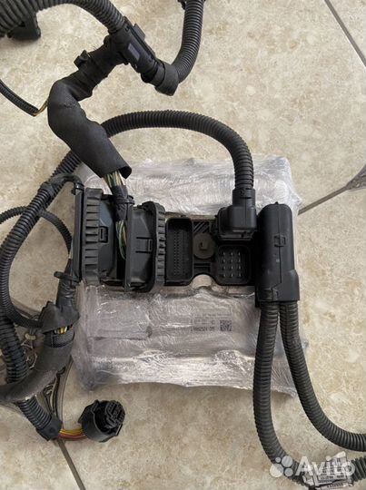 Блок управление двигателя на bmw f10 эбу n20b20 пр