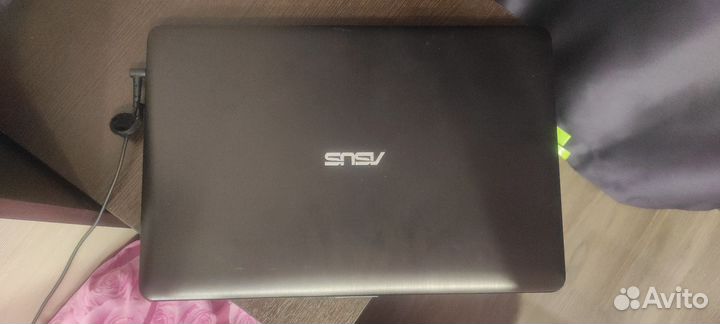Ноутбук asus