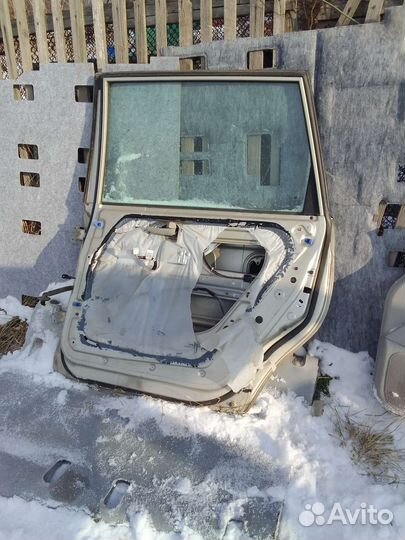 Дверь задняя правая хендай траджет
