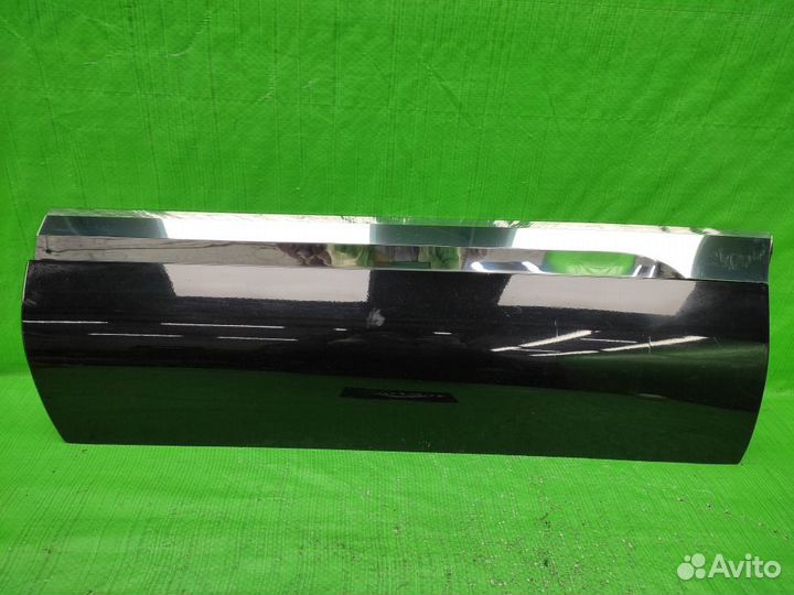 Накладка зад лев двери + хром VW Touareg NF 10-18