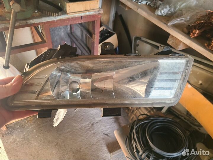 Ssangyong kyron фара