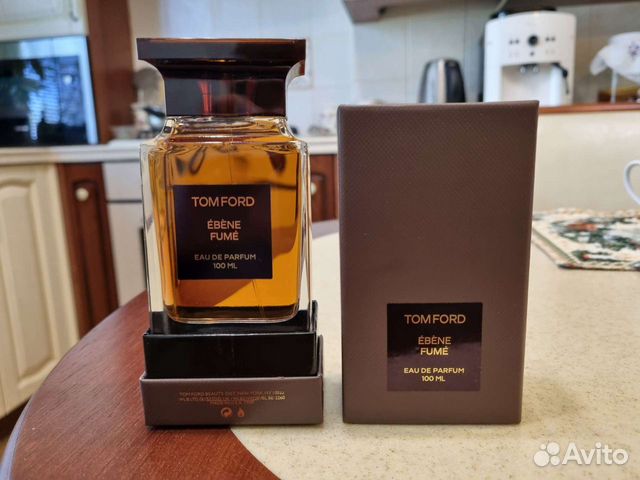 Tom ford ebene fume. Tom Ford ebene fume реклама. Ebene fume Кожануа. Ebene fume куртка.