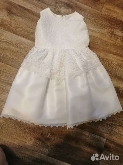 Детское нарядное платье 104