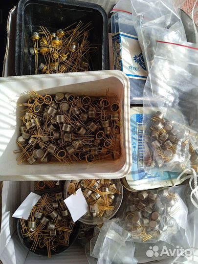 Тиристоры, Транзисторы средние СССР