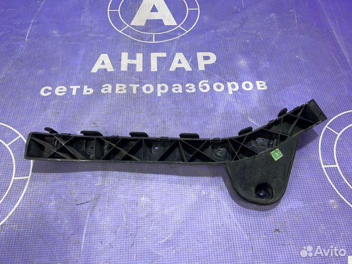 Крепление бампера заднее левое Kia Ceed ED D4FB