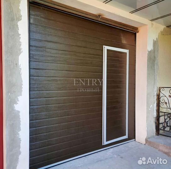 Секционные ворота