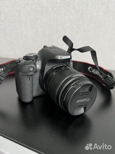 Зеркальный фотоаппарат Canon 650D 18-55mm