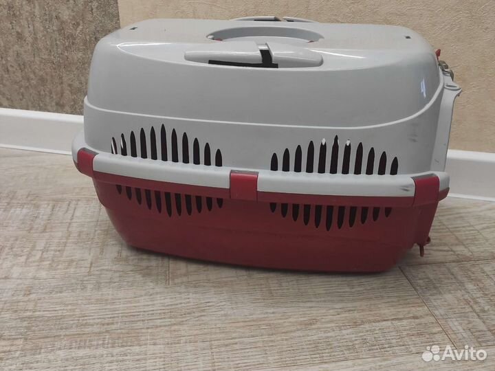 Переноска пластиковая для кошек