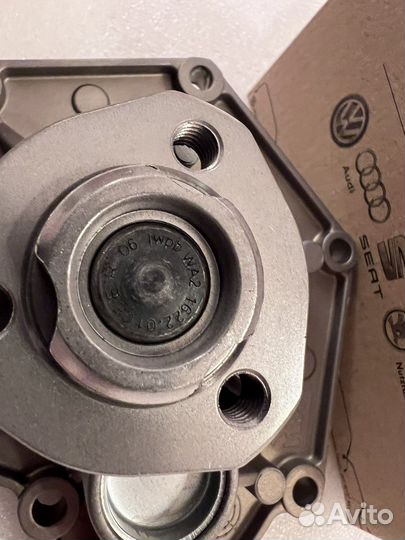 Насос водяной (помпа) VAG 06E121018D оригинал