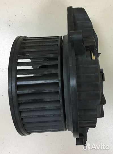 Мотор (вентилятор) печки audi A4 B6