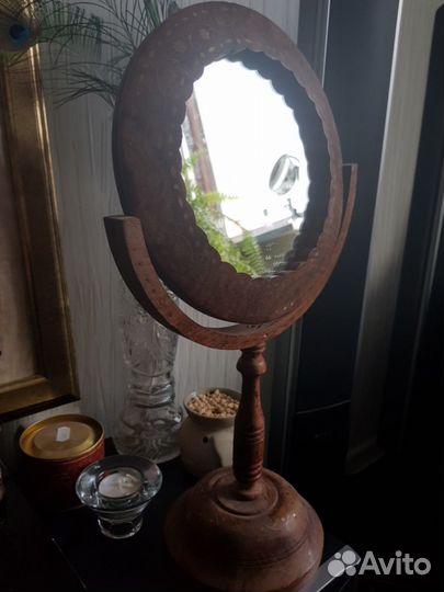 Зеркало настольное