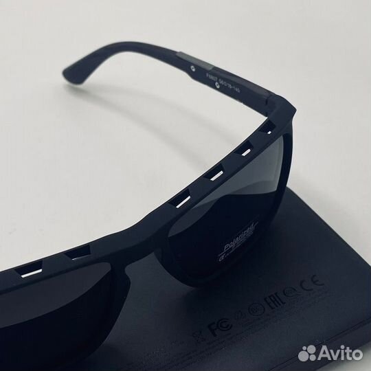 Солнцезащитные очки мужские armani