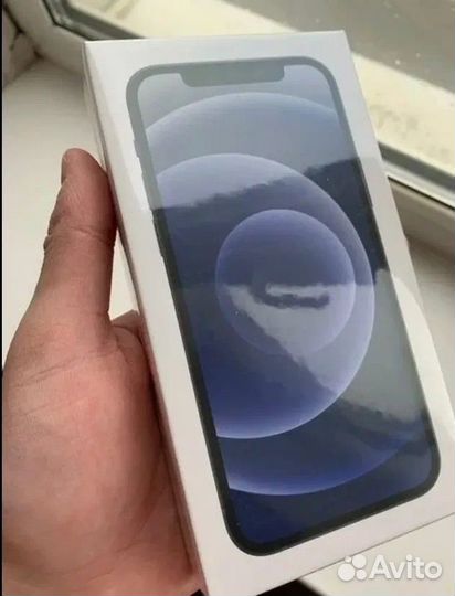 Телефон iPhone 12 256