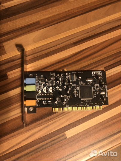 Звуковая карта Sound Blaster sb1070