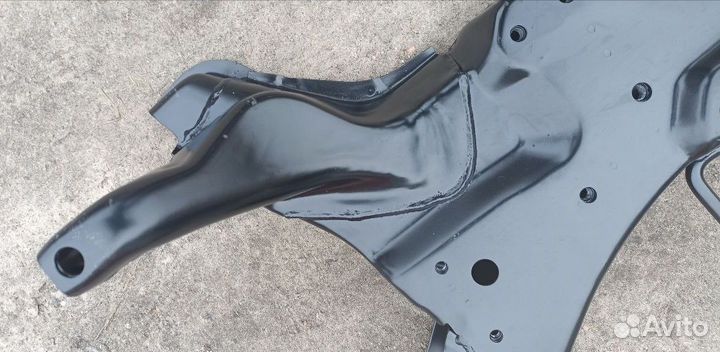 Mitsubishi Outlander 1 / Lancer 9 подрамник