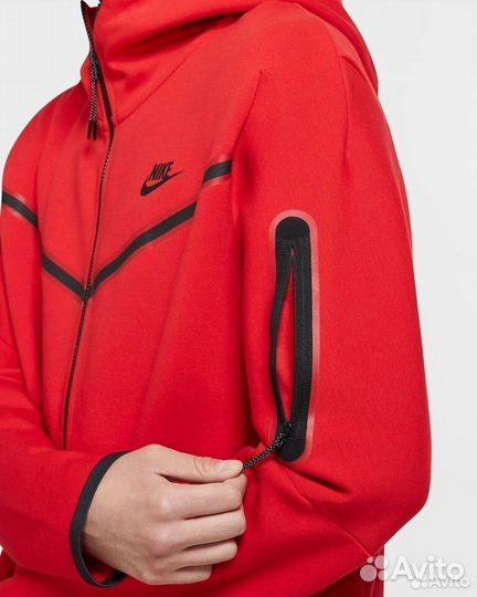 Худи Nike Tech Fleece красное