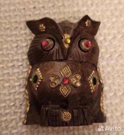 Фигурки сов разные, латунь, броши