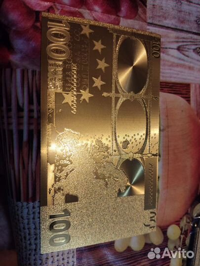 Позолоченная сувенирная купюра