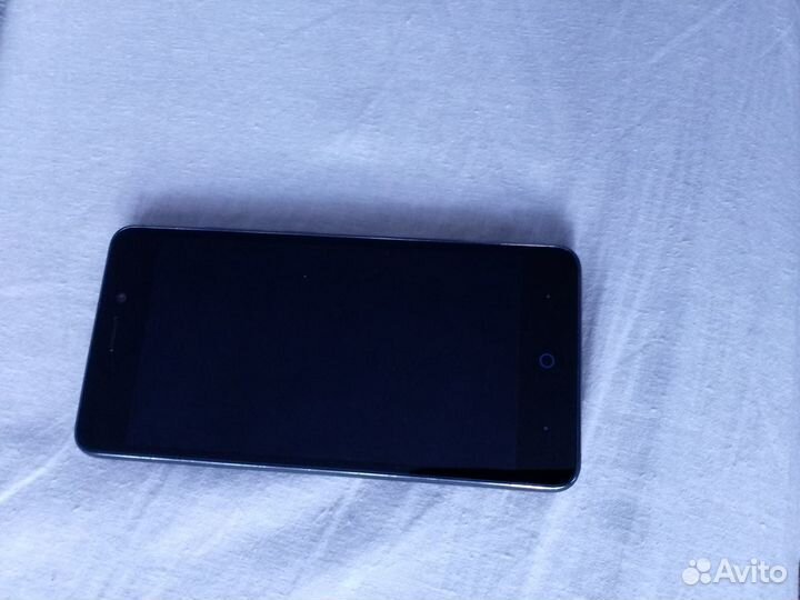 ZTE Blade X3, 8 ГБ