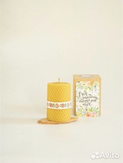 Свеча из натуральной вощины на Новый год