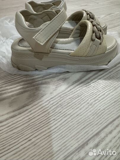 Босоножки для девочки