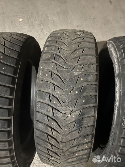 Kumho WinterCraft Ice WI31 215/60 R17