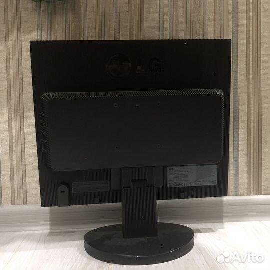 Монитор 17 vga