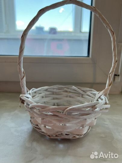 Корзина плетеная маленькая для декора