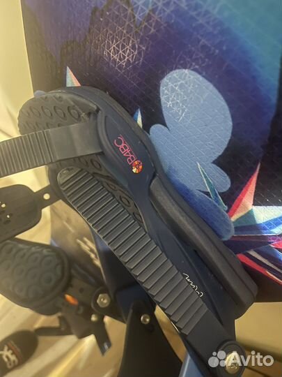 Сноуборд с креплениями и чехлом