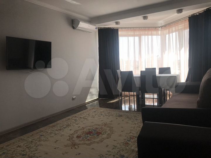 2-к. квартира, 73 м², 3/9 эт.