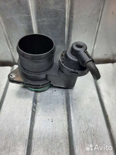 Дроссельная заслонка Peugeot 307 универсал 2.0