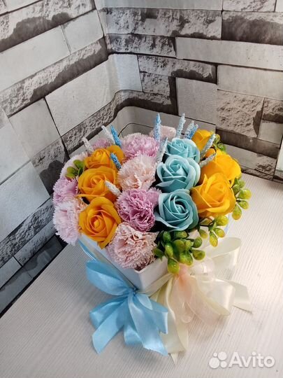Подарок на 8 марта букет из мыла