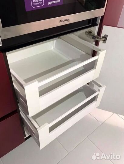 Кухонный гарнитур в стиле минимализм