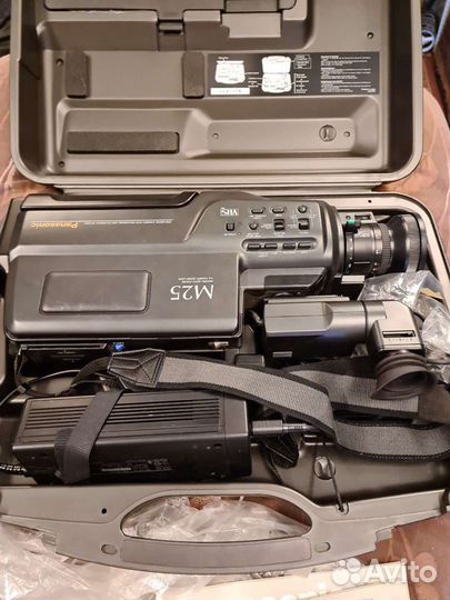 Видео камера в кейсе