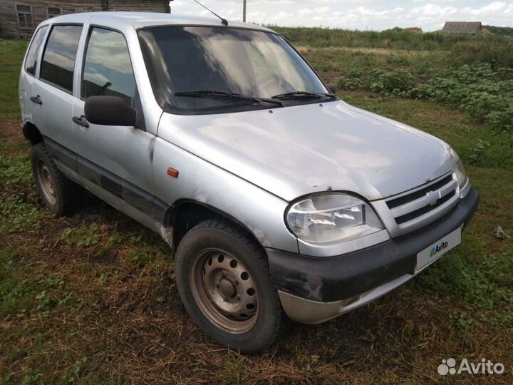 Chevrolet Niva, 2003