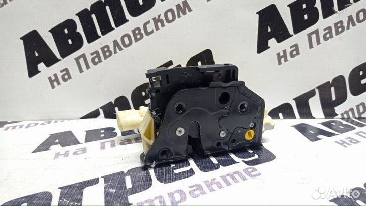 Замок двери задний левый Volkswagen Passat 3C2 BVY