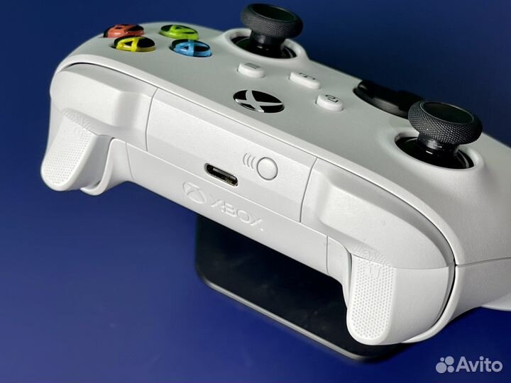 Геймпад Xbox Series S/X Model 1914 (белый, новый)