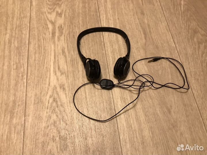 Проводные наушники nokia