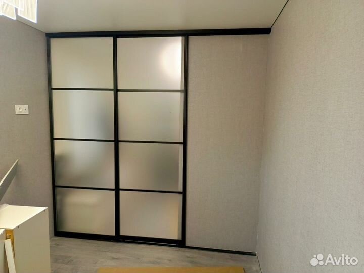 Двери купе для зонирования пространства